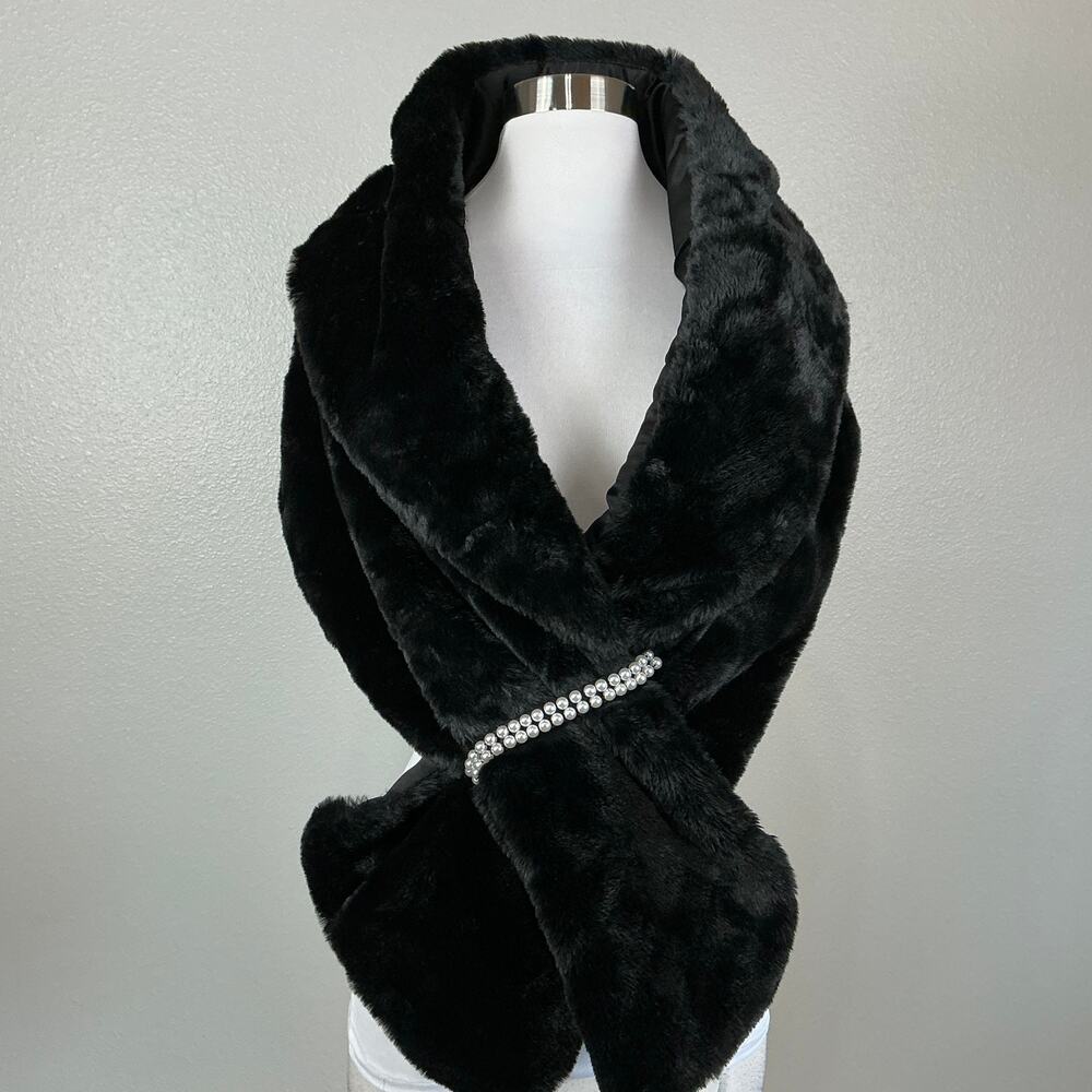 Adrianna Papell Black Faux Fur Shoulder Wrap Stole with Pearl Accent One Size - Picture 2 of 10